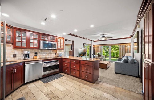 Wailua Condo | Waipouli Beach Resort Exquisite Luxury Garden View Large Yard Perfect for Fam