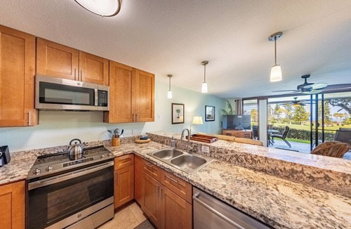 Waikoloa Village Condo | Wake Up to Island Breezes in Waikoloa Village