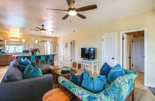 Historic Lahaina Front Street House | Walk to Baby Beach: Home w/Private Pool!