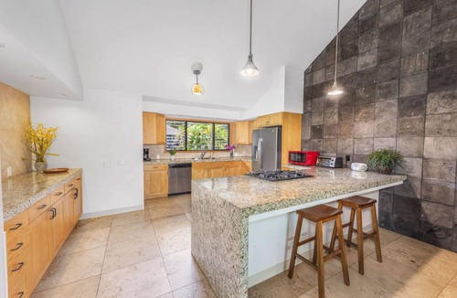 Hanalei House | Walk to Hanalei Bay, beachfront & town; w/AC in 2 BR House for 4