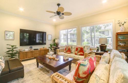 Poipu House | Walk to Poipu Beaches: Koloa Condo w/Pool Access!