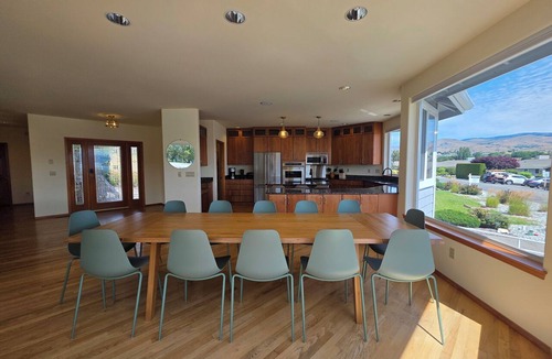 Wapato Point House | Wapato Point Family Oasis Sleeps 12 w/Private Buoy, Hot Tub, 6 Bedrooms 5.5 Bath