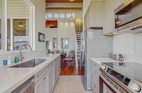 Princeville Condo | Waterfront Princeville Condo with Pool, Hot Tub, Loft & Ocean Views