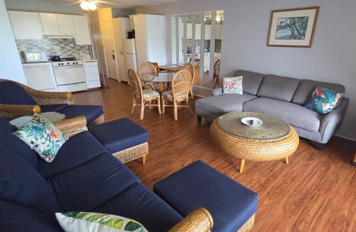 Ualapue Condo | Wavecrest 1 Bdrm Ocean View C214