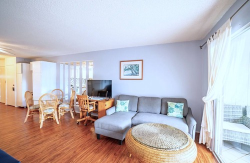 Ualapue Condo | Wavecrest C 214 Ocean View