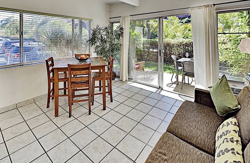 Kihei Condo | Where Summer Never Ends Kihei Studio Pool Hot Tub Steps to Maui Beaches