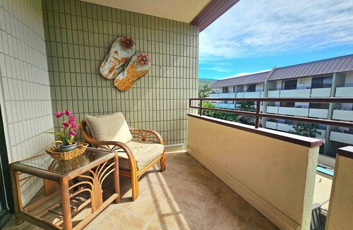 Kahaluu Bay Condo | White Sands Village #309 | A/C, Tennis & Pool!