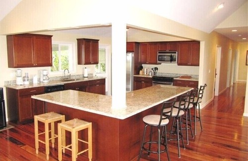 Mokuleia House | World Class Views & Excellent Reviews/Pickleball court and Pool