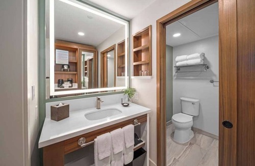 Kaanapali Hotel | Your Maui Oasis: Where Culture Meets Comfort! 2 Elegant Units, With Pool