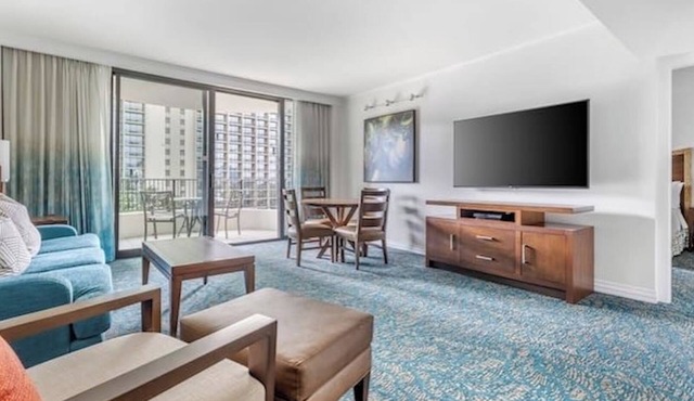 2/2 HGVC Lagoon Tower Beachfront Resort and Spa