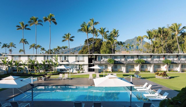 2 Family Friendly Units Steps from the Beach | Outdoor Pool | Free Shuttle in Kahului