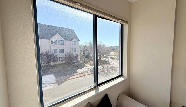 2BR | 2Bath Retreat Near Denver | Gym | Work in Greenwood Village