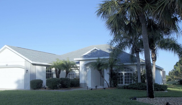 3 bed/3 bath with Stunning Lakeview from private pool in Rotonda West