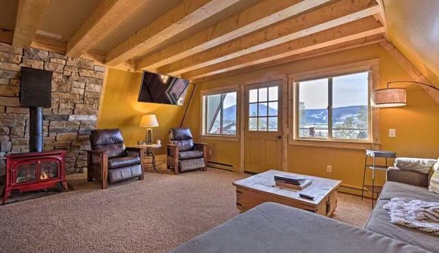 4 BR A-Frame Cabin- 15 mins to Winter Park in Tabernash
