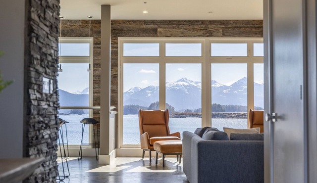 757 Alice Loop: 3 BR, 2.5 BA House in Sitka, Sleeps 8 in Sitka