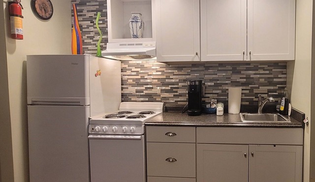 Apartment w/kitchen near Dauhpin Island Beaches, Pascagoula and Mobile. in Grand Bay