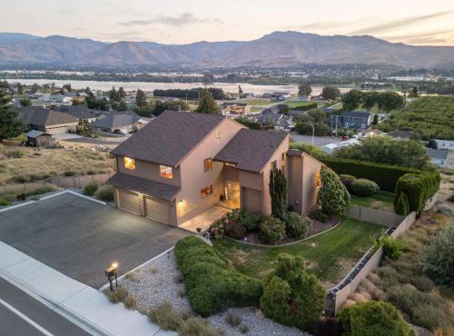 Apple Capital Getaway in East Wenatchee