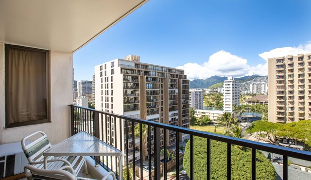 Aston Waikiki Banyan 1BST1 | Pool & Hot Tub