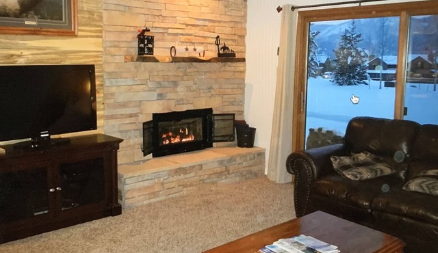 August and Fall discounts! Perfect condo with pool for your Steamboat getaway! in Steamboat Springs