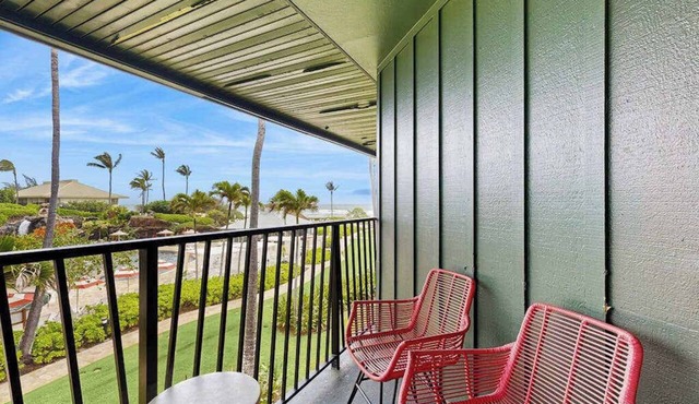August Sale! Cozy Ocean-View Lihue Studio with Pools, Gym & Hot Tub in Lihue