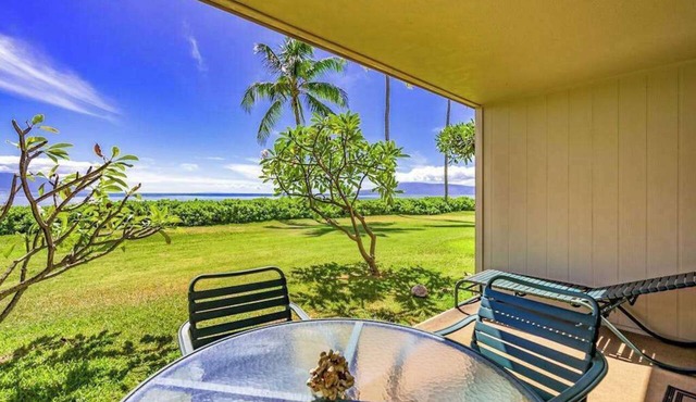 August Sale! Relax at a Dreamy Oceanfront Resort Condo with Pool & Beach Access