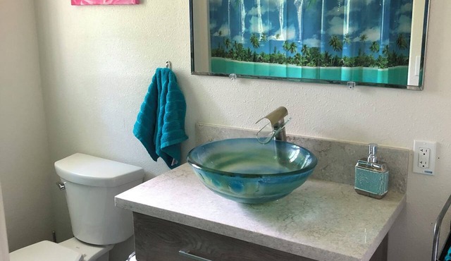 Avocado Acre- Perfect cottage in Keaau for a relaxing getaway