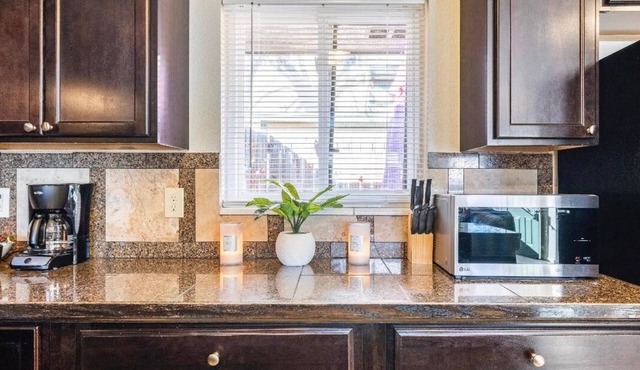 Awesome Denver Location! Near downtown, Redrocks, Golden, Boulder, Lohi & RiNo! in Denver