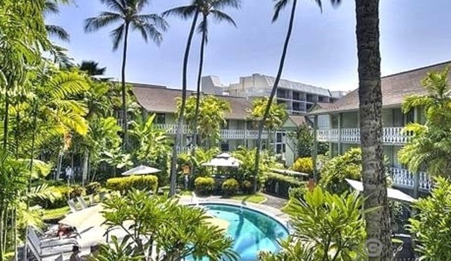 Beach Condo, Lovely, Clean, Comfy Heart of Kona! Poolside, Hot Tub, Beach Stuff