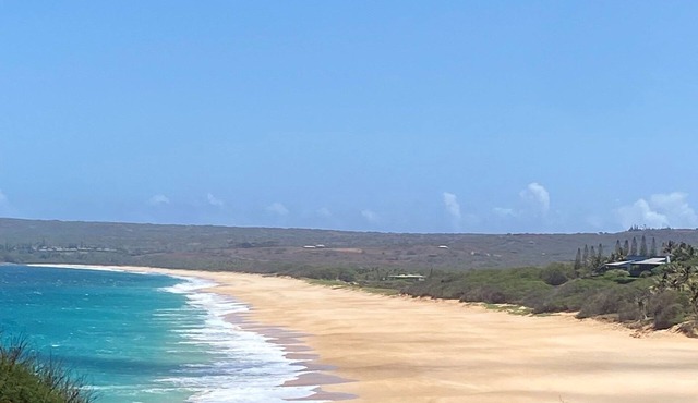 Beach Front Luxury on 3 Mile White Sand Papohaku Beach in Maunaloa