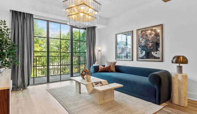 Bleau Vine Suite Minutes away from Mercedes Benz in Atlanta