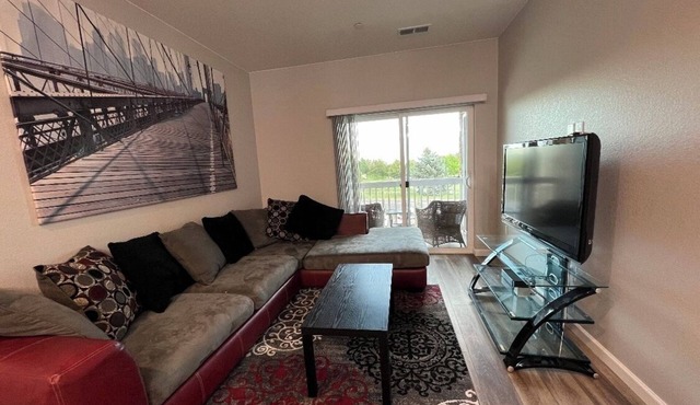 Brand new 2 bedroom condo - Bienvenido Red Phoenix in Aurora