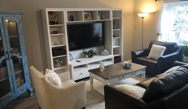 Breathtaking, updated 3 BR/2 BA Home Near Cherry Creek & Quincy Reservoirs in Centennial