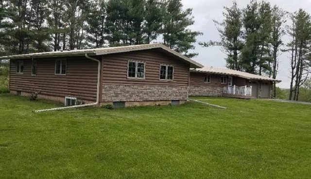 Cabin on private lake with beach area and dock in Chadwick