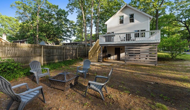 Captain's Corner | Walk to Beach, Relax by the Lake in Spring Lake