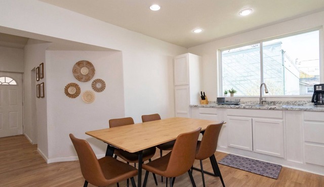 Centrally located Historic Home with parking in Ashland