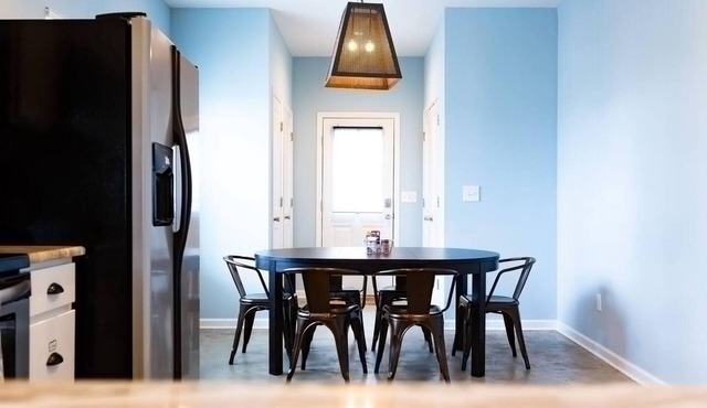 Clean & Serene House + Studio - Easy On/off I-40 in Memphis