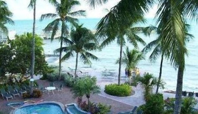 Coconut Beach | Beach | Concierge | Pool | Gym in Key West