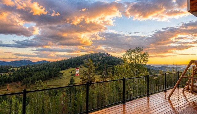 Colorado Mountain Villa in Morrison