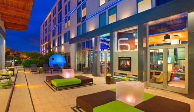 Convenient Hotel Near PDX Airport in Portland