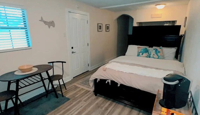 Cozy 1-bedroom Guest House in Fort Walton Beach