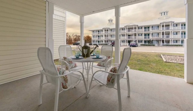 Cozy 2-bedroom apartment in fantastic Flint with AC, fitness room, WiFi in Flint