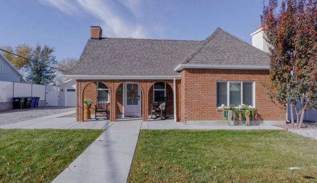 Cozy 2-bedroom cottage in family friendly neighborhood. Close to everything! in Spanish Fork