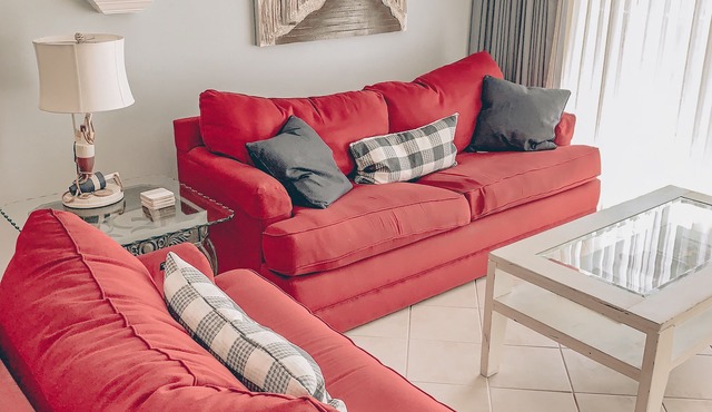 Cozy beach unit setup for vacations with kids or Couples! in St Simons Island