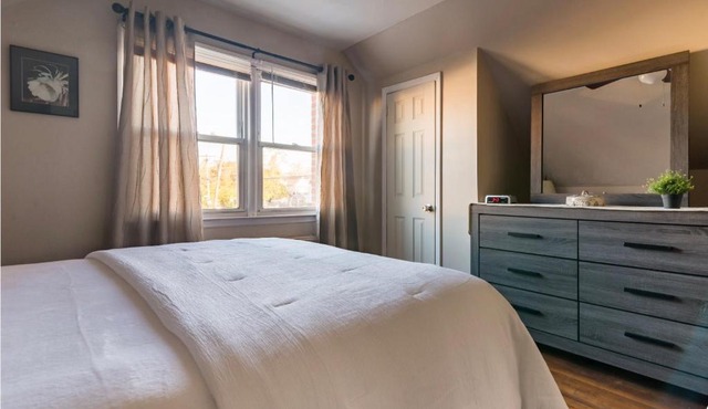 Cozy Cape Cod 1BR close to LGA in North Beach