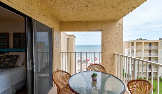 Discounted rates on this Beautiful Beach View Condo in New Smyrna Beach