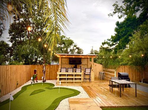 Downtown Historic St Augustine! Quality, Comfort, Hospitality, FUN! putt putt in St. Augustine