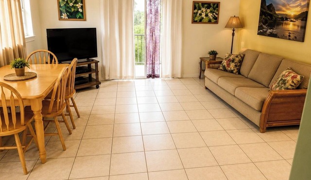 Dual Balconies Full Kitchen + Parking