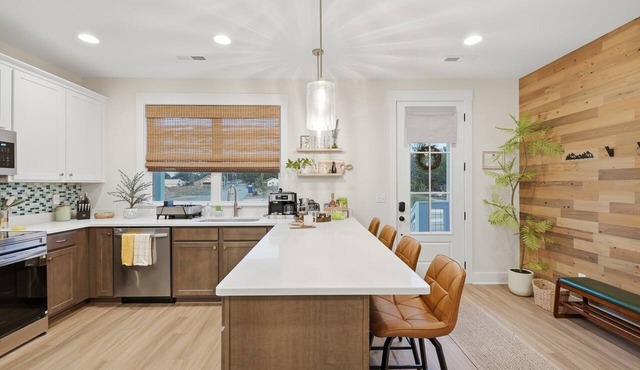 Elegant 3BR Retreat close to Hospital & Downtown in East Ridge