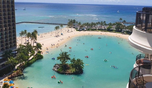 Elevate Your Hawaiian Getaway at Lagoon Tower by Hilton – 2 Bd. Ocean View in Honolulu