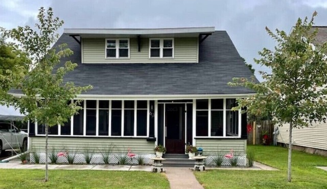 Executive Craftsman with Huge Fenced Yard in Kingsford